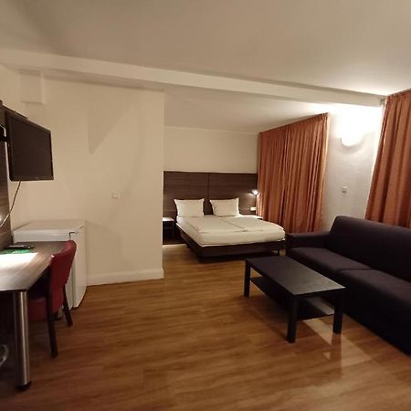 Hotel Ariana Koeln Eksteriør bilde