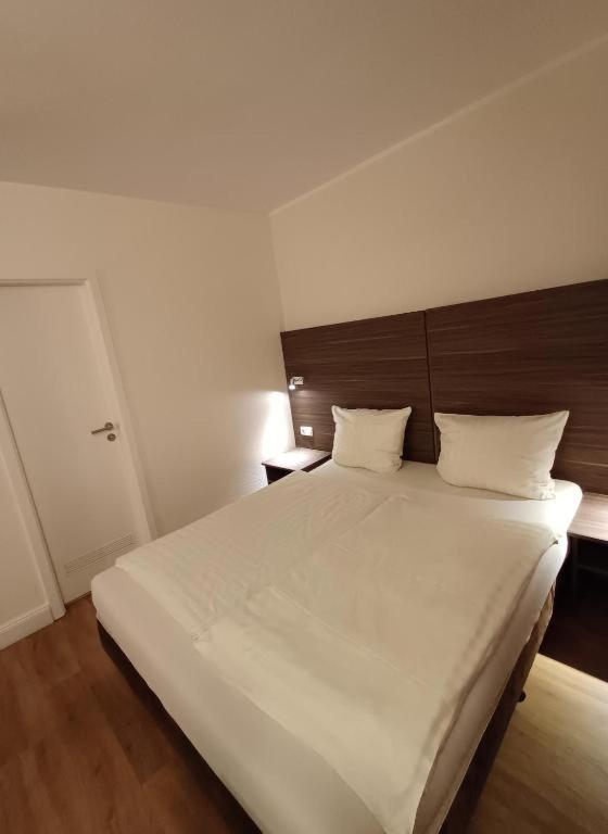 Hotel Ariana Koeln Eksteriør bilde